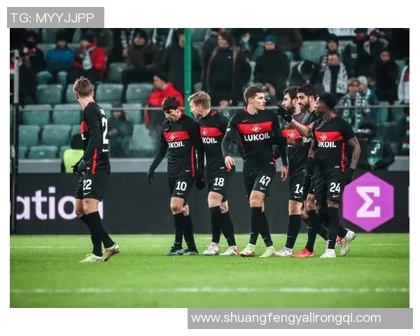 穿2号足球球衣的足球明星及其传奇故事盘点