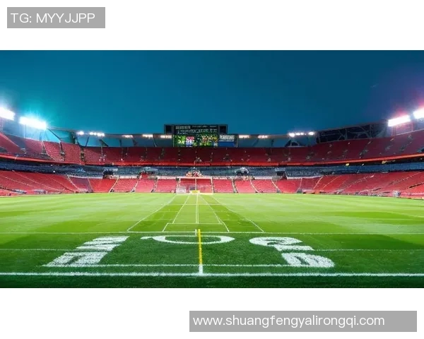 高清全屏足球巨星壁纸呈现绿茵场上激情瞬间